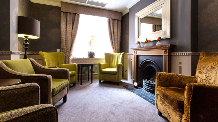 Phoenix Hotel London Lobby