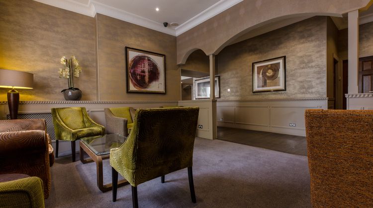 Phoenix Hotel London Lobby