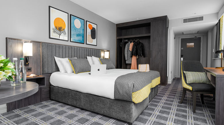 <b>The Plaza Hotel Room</b>. Images powered by <a href="https://www.leonardoworldwide.com/" title="Leonardo Worldwide" target="_blank">Leonardo</a>.