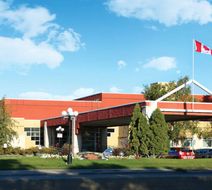 Canad Inns Garden City Exterior