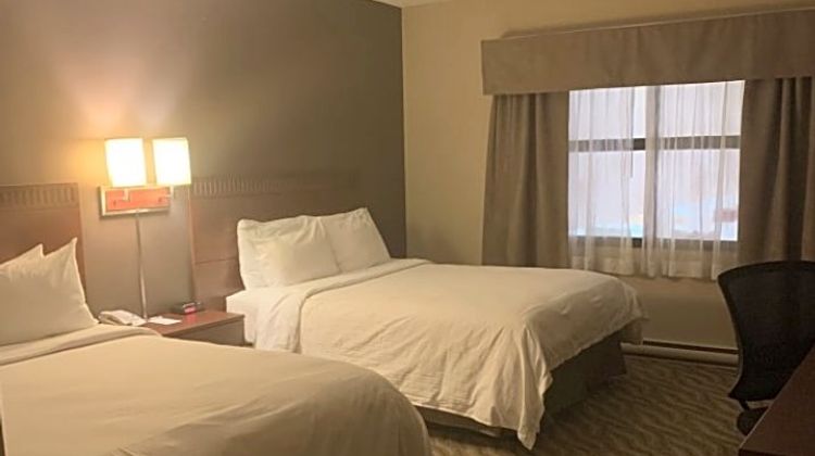 Canad Inns Garden City Exterior