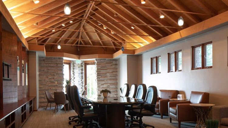 Nakoma Golf Resort Lobby