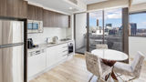 Meriton Suites Church Street, Parramatta Suite