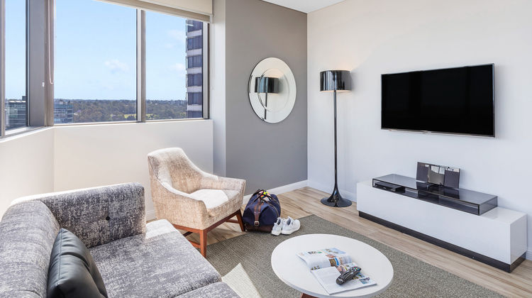 Meriton Suites Church Street, Parramatta Suite