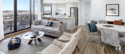 Meriton Suites Church Street, Parramatta Suite