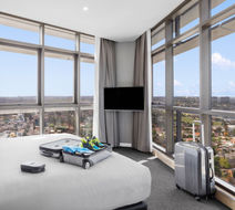 Meriton Suites Church Street, Parramatta Suite