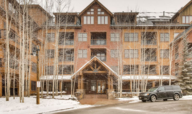 The Springs Condos at Keystone Resort Exterior