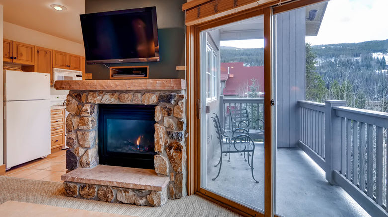 <b>Expedition Station at River Run Village Room</b>. Images powered by <a href="https://www.leonardoworldwide.com/" title="Leonardo Worldwide" target="_blank">Leonardo</a>.
