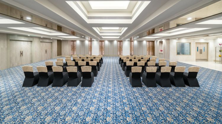 Vivanta Ahmedabad SG Highway Meeting