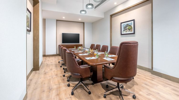 Vivanta Ahmedabad SG Highway Meeting