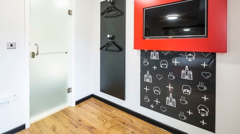 <b>Tune Hotel Liverpool City Center Lobby</b>. Images powered by <a href="https://www.leonardoworldwide.com/" title="Leonardo Worldwide" target="_blank">Leonardo</a>.