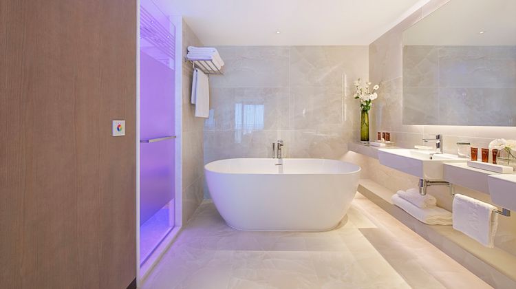 Amathus Beach Hotel Suite