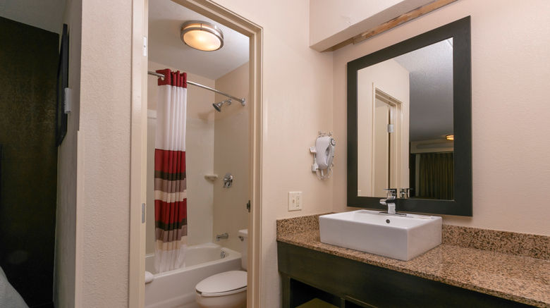 <b>Red Roof PLUS+ Washington DC - Manassas Room</b>. Images powered by <a href="https://www.leonardoworldwide.com/" title="Leonardo Worldwide" target="_blank">Leonardo</a>.