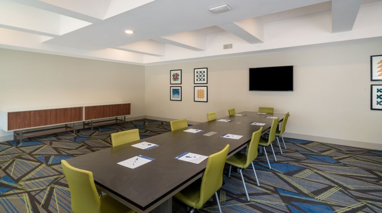 Holiday Inn Express & Suites Dahlonega Meeting