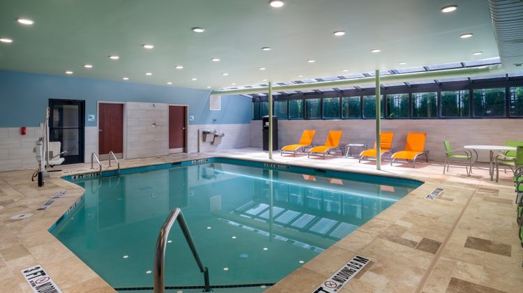 Holiday Inn Express & Suites Dahlonega Pool