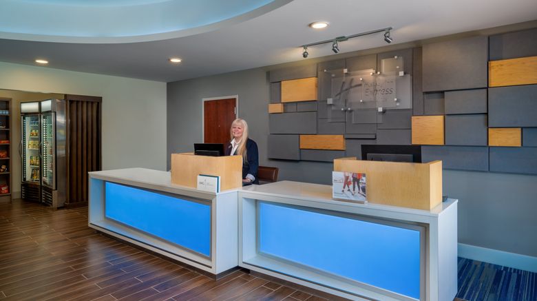 <b>Holiday Inn Express & Suites Dahlonega Lobby</b>. Images powered by <a href="https://www.leonardoworldwide.com/" title="Leonardo Worldwide" target="_blank">Leonardo</a>.