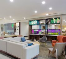 Holiday Inn & Suites Phoenix Airport Lobby