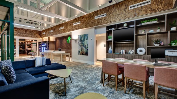 Holiday Inn VA Beach-Oceanside (21st St) Lobby