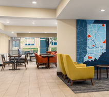 Holiday Inn Express & Suites Downtown Lobby