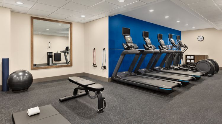 Holiday Inn Express & Suites Downtown Health Club