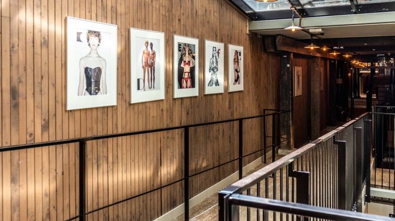 <b>Hotel van de Vijsel Lobby</b>. Images powered by <a href="https://leonardo.com/" title="Leonardo Worldwide" target="_blank">Leonardo</a>.