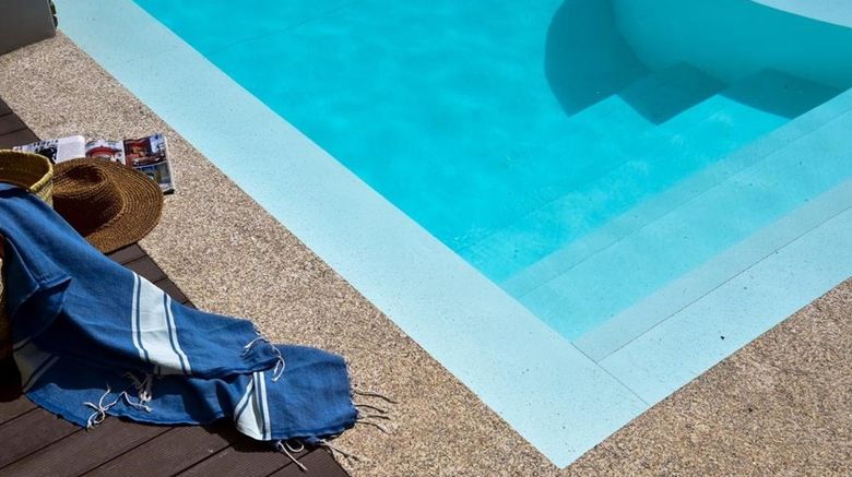 <b>Casa Melo Alvim Pool</b>. Images powered by <a href="https://www.leonardoworldwide.com/" title="Leonardo Worldwide" target="_blank">Leonardo</a>.