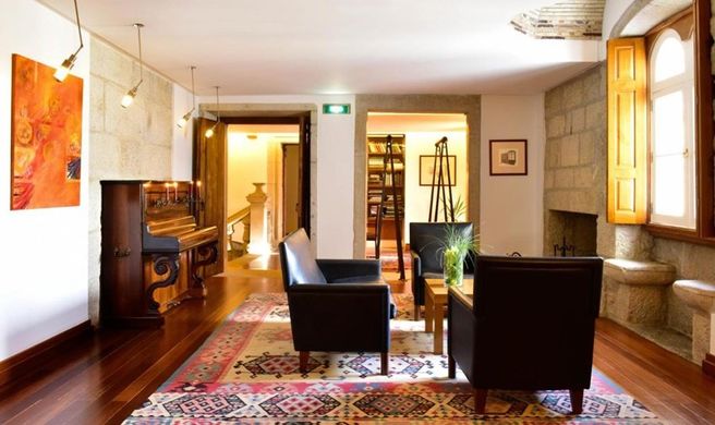 Casa Melo Alvim Lobby