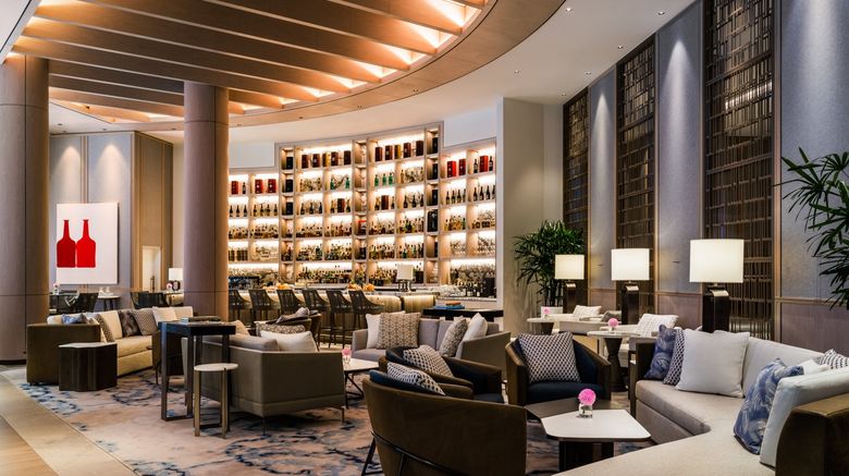 <b>Langham, Gold Coast & Jewel Residences Lobby</b>. Images powered by <a href="https://www.leonardoworldwide.com/" title="Leonardo Worldwide" target="_blank">Leonardo</a>.