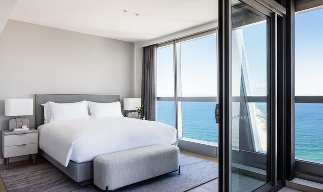 Langham, Gold Coast & Jewel Residences Exterior