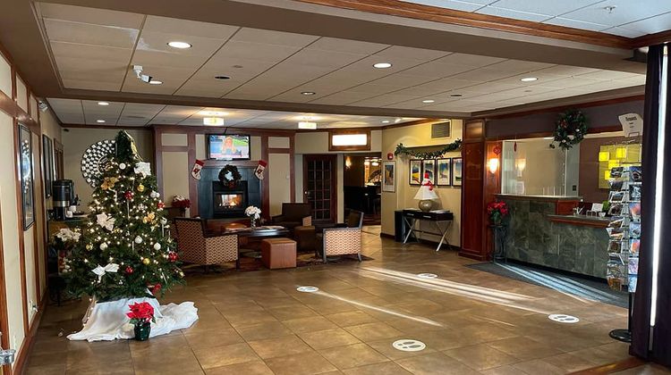 Cortina Inn Rutland/Killington Lobby