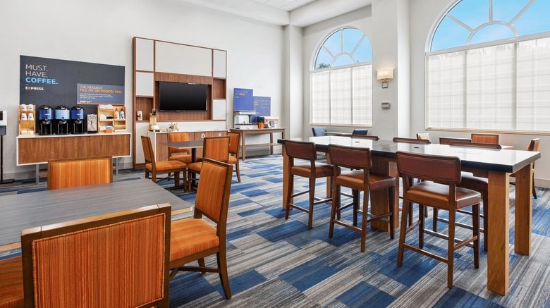 <b>Holiday Inn Express Restaurant</b>. Images powered by <a href="https://www.leonardoworldwide.com/" title="Leonardo Worldwide" target="_blank">Leonardo</a>.