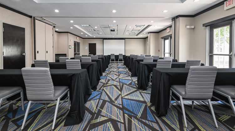 Holiday Inn Express Hotel & Suites Meeting