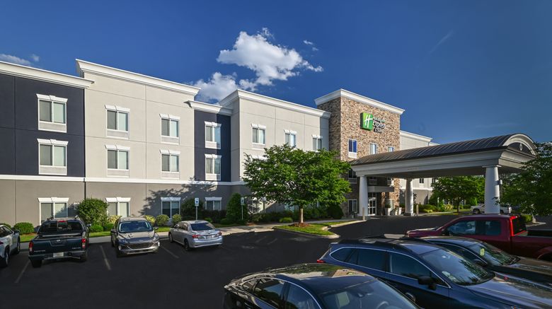 <b>Holiday Inn Express Hotel & Suites Exterior</b>. Images powered by <a href="https://www.leonardoworldwide.com/" title="Leonardo Worldwide" target="_blank">Leonardo</a>.