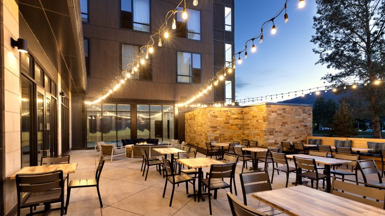 <b>Hotel Indigo Silverthorne Restaurant</b>. Images powered by <a href="https://www.leonardoworldwide.com/" title="Leonardo Worldwide" target="_blank">Leonardo</a>.