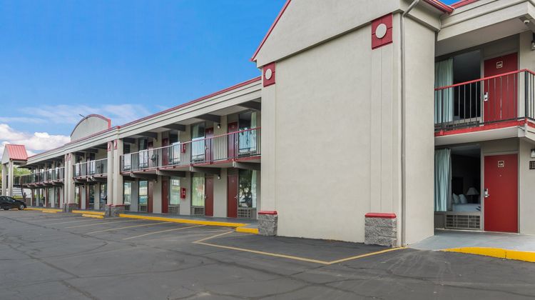 Red Roof Inn Lenoir Exterior