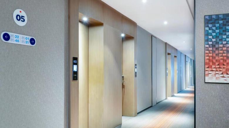 <b>Holiday Inn Exp Cangzhou High Tech Zone Lobby</b>. Images powered by <a href="https://www.leonardoworldwide.com/" title="Leonardo Worldwide" target="_blank">Leonardo</a>.