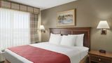 Holiday Inn Express & Suites Elyria Room