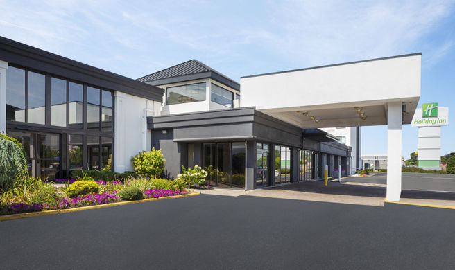 Holiday Inn Hasbrouck Heights Meadowland Exterior