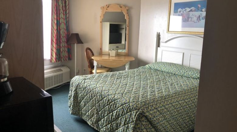 <b>Gazebo Inn Oceanfront Room</b>. Images powered by <a href="https://www.leonardoworldwide.com/" title="Leonardo Worldwide" target="_blank">Leonardo</a>.