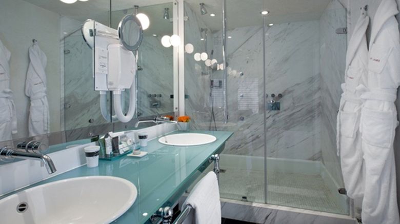 <b>Hotel Saint James Bouliac Room</b>. Images powered by <a href="https://www.leonardoworldwide.com/" title="Leonardo Worldwide" target="_blank">Leonardo</a>.