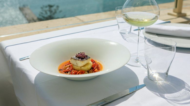 <b>Des Etrangers Grand Hotel Restaurant</b>. Images powered by <a href="https://www.leonardoworldwide.com/" title="Leonardo Worldwide" target="_blank">Leonardo</a>.