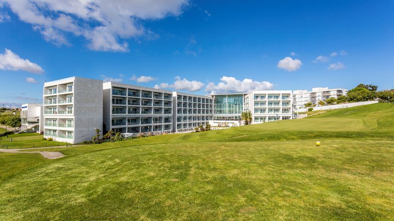 <b>Crowne Plaza Caparica Lisbon Exterior</b>. Images powered by <a href="https://www.leonardoworldwide.com/" title="Leonardo Worldwide" target="_blank">Leonardo</a>.