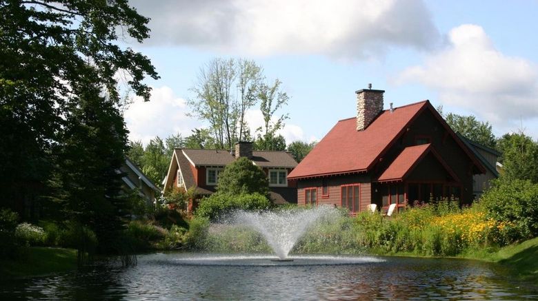 <b>Crystal Mountain Exterior</b>. Images powered by <a href="https://www.leonardoworldwide.com/" title="Leonardo Worldwide" target="_blank">Leonardo</a>.