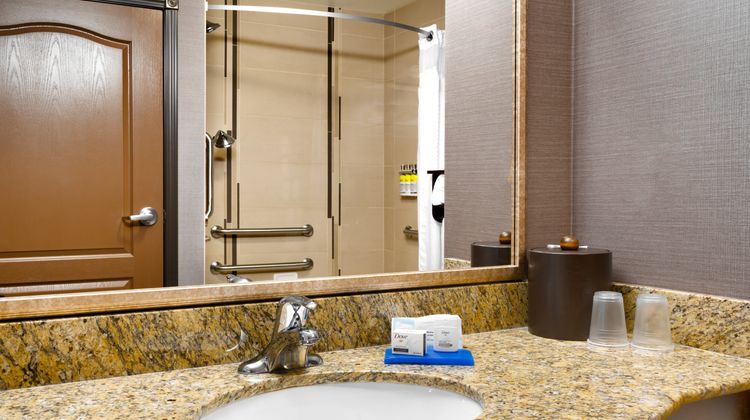 Holiday Inn Express & Suites Billings Room