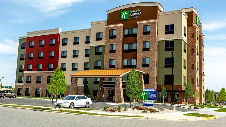 Holiday Inn Express & Suites Billings Exterior