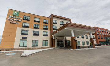 Holiday Inn Express & Suites Edmonton N