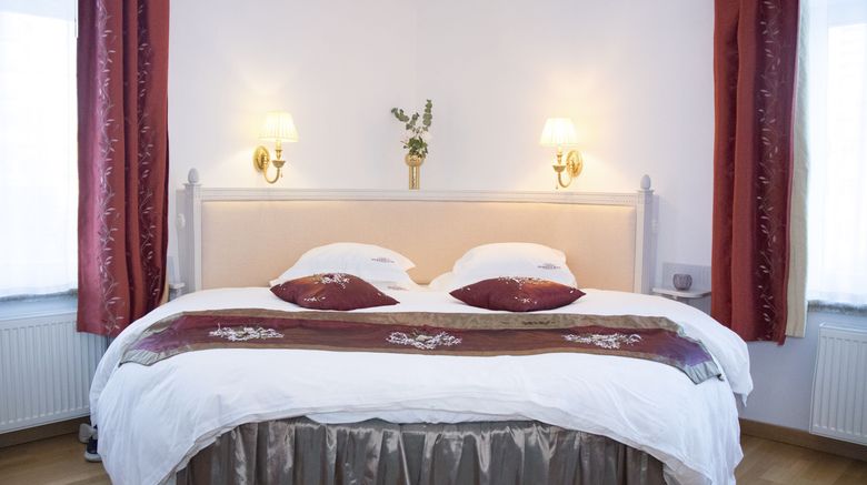 <b>Brommavik Hotel Suite</b>. Images powered by <a href="https://www.leonardoworldwide.com/" title="Leonardo Worldwide" target="_blank">Leonardo</a>.