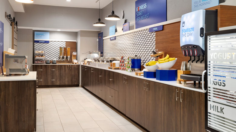 <b>Holiday Inn Hotel & Suites Restaurant</b>. Images powered by <a href="https://www.leonardoworldwide.com/" title="Leonardo Worldwide" target="_blank">Leonardo</a>.