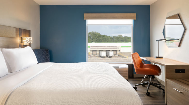 <b>Holiday Inn Hotel & Suites Room</b>. Images powered by <a href="https://www.leonardoworldwide.com/" title="Leonardo Worldwide" target="_blank">Leonardo</a>.