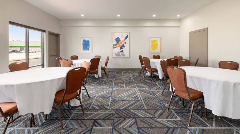 <b>Holiday Inn Hotel & Suites Meeting</b>. Images powered by <a href="https://www.leonardoworldwide.com/" title="Leonardo Worldwide" target="_blank">Leonardo</a>.